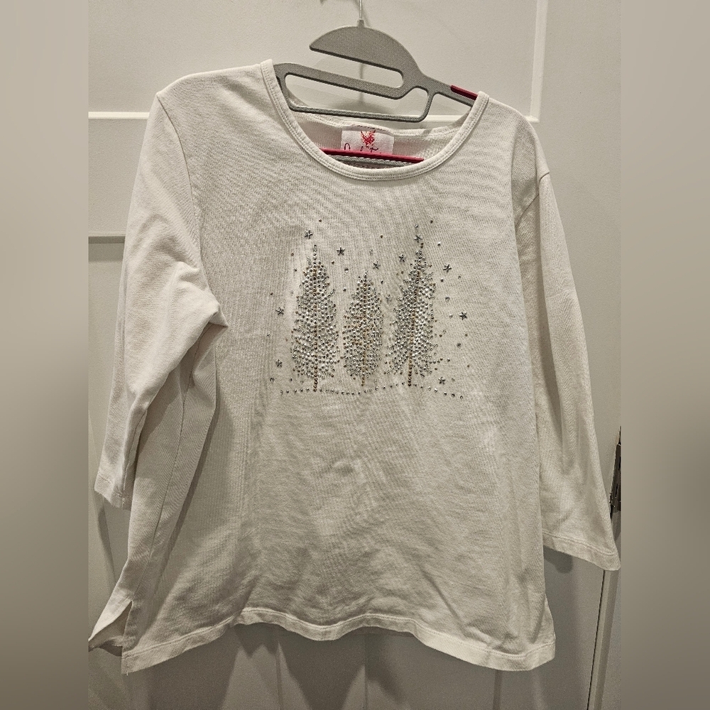 Quacker Factory XL Holiday Embellished Top White Rhinestone Christmas Trees